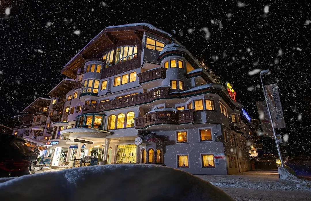 Hotel Neuhintertux 4 Sterne superior-1